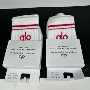 Alo socks 2pair half-crew full toe NWT hot pink logo unisex